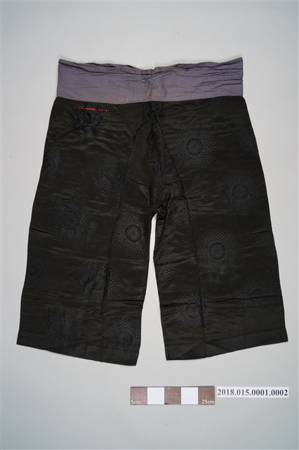 黑綢地團花紋緹花女合襠褲 (共2張)