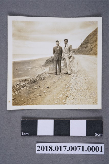 林坤佐同事二人合影 (共3張)