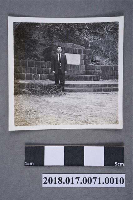 王木春於石門古戰場 (共3張)