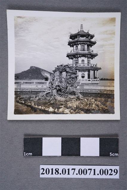 蓮池潭春秋閣 (共3張)