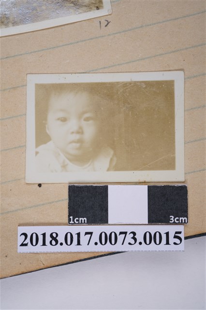 林夙芬幼兒照 (共2張)