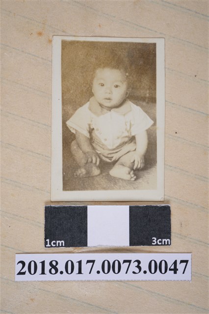 林夙芬幼兒照 (共2張)