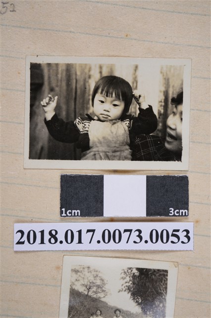 林夙芬幼兒照 (共2張)