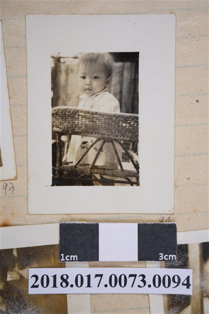 林泓琇幼兒照 (共2張)