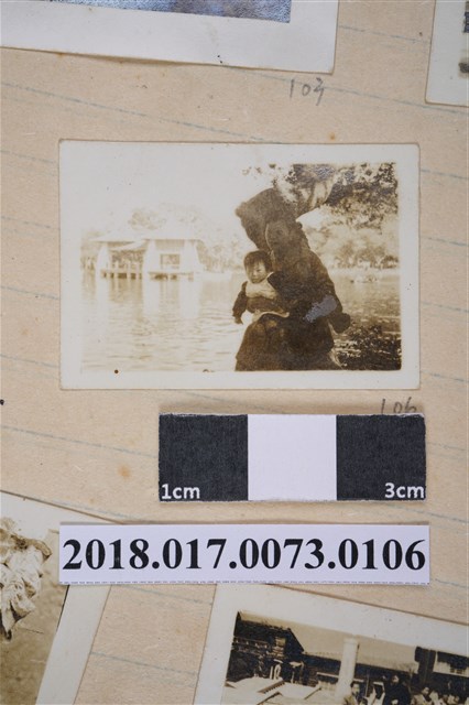 林何賽秋與林夙芬於臺中公園 (共2張)