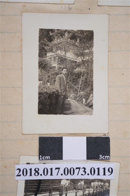 林坤佐於寺廟 (共2張)