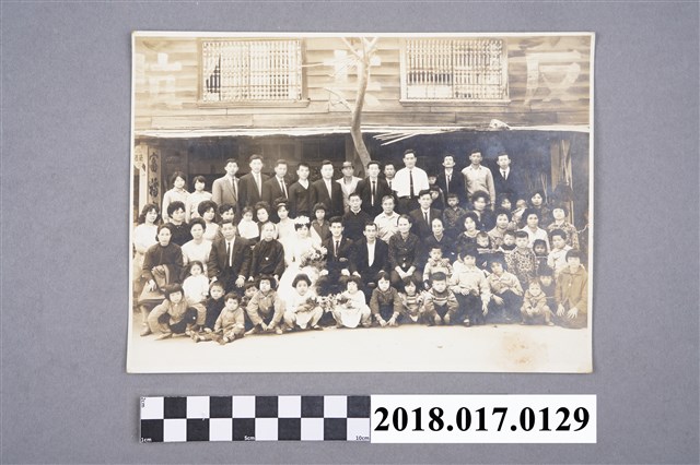 王麗雲結婚親友大合照 (共2張)