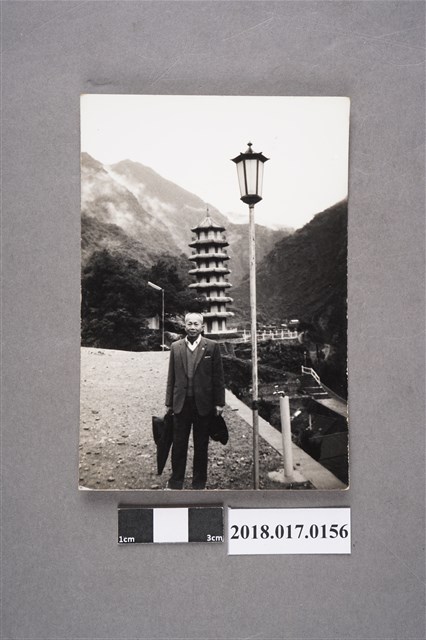 何碧雲於花蓮天祥 (共2張)