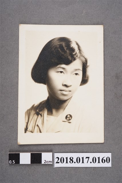 何慧美學生照 (共2張)