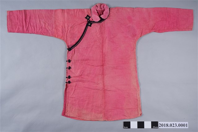 粉紅棉地牡丹緹花大襟女衫 (共2張)