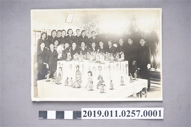 日治時期苗栗南庄國民學校合影之1 (共3張)