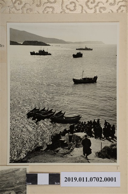 大陳海邊人員與船艦集結照 (共2張)