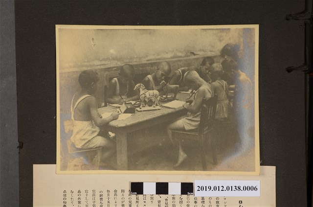 兒童上課 (共2張)