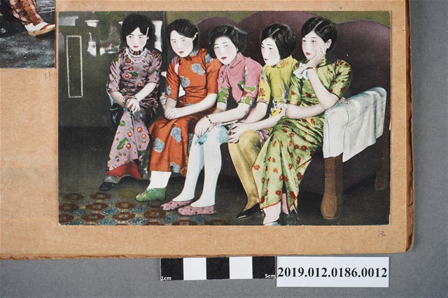 五個女人 (共2張)