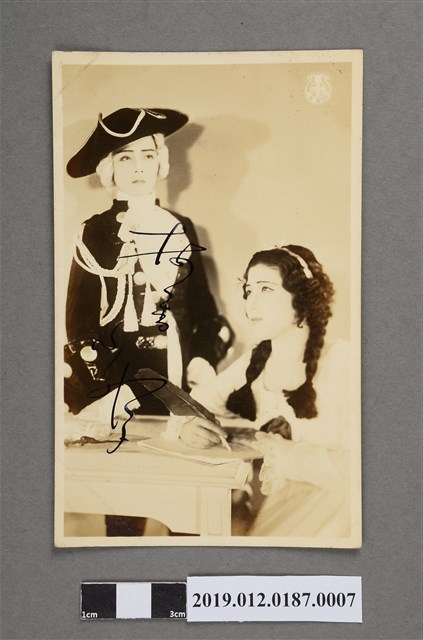 楠かほ子劇照 (共5張)