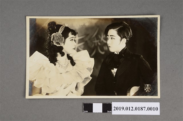 寶塚劇團男女對望劇照 (共5張)