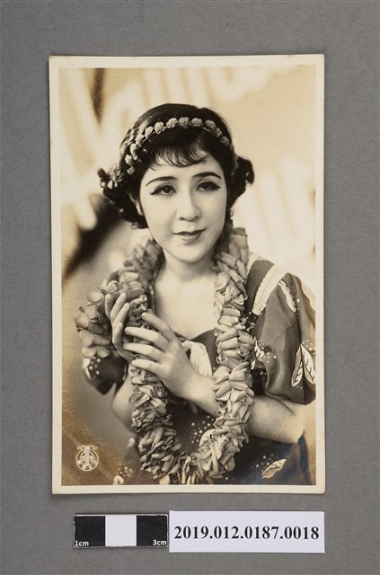 寶塚劇團打吹美佑照片 (共5張)