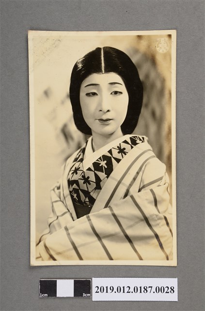 寶塚劇團日本古裝女子劇照 (共5張)