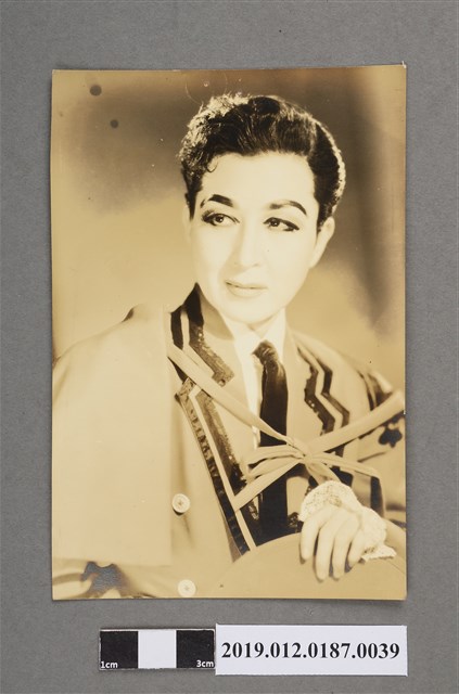 寶塚劇團西裝男子劇照 (共4張)