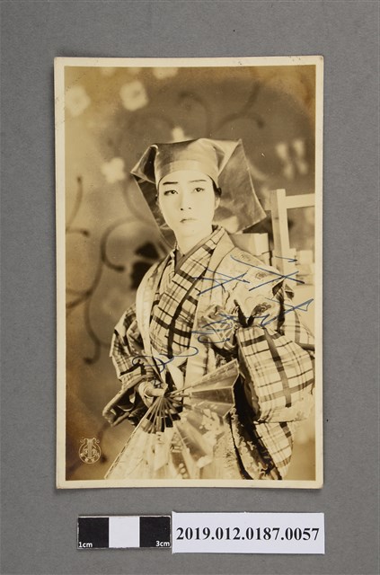 寶塚劇拉中國書生帽男子劇照 (共5張)