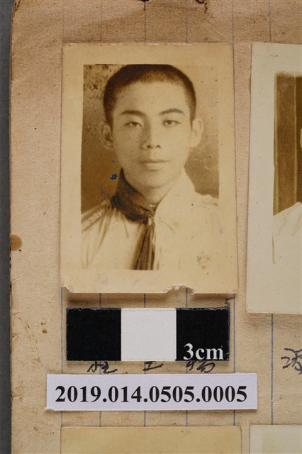 楊玉柱學生照 (共2張)