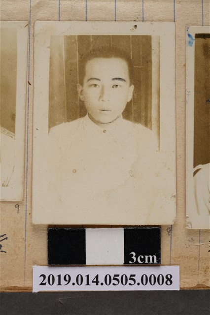 張忠義學生照 (共2張)