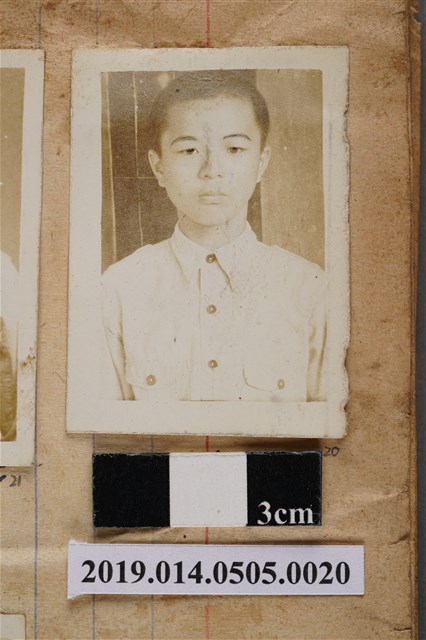 楊英哲學生照 (共2張)