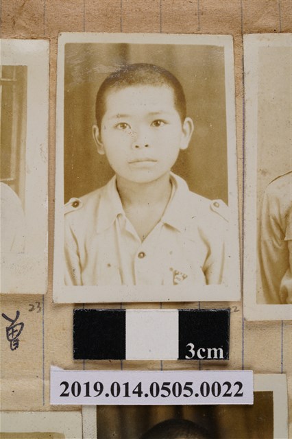 黃進標學生照 (共2張)