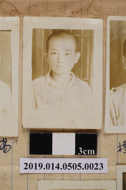 曾命宗學生照 (共2張)