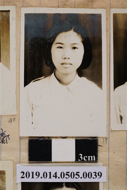 陳美利學生照 (共2張)