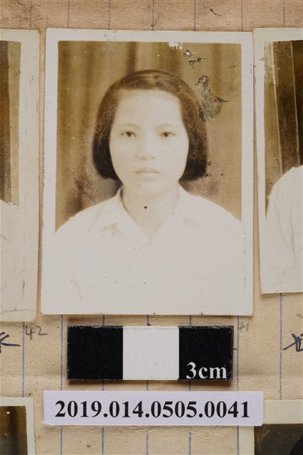 林壁蓮學生照 (共2張)