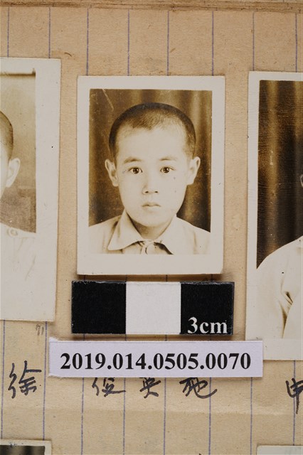 施英俊學生照 (共2張)