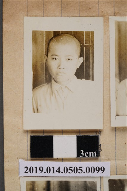 郭明料學生照 (共2張)