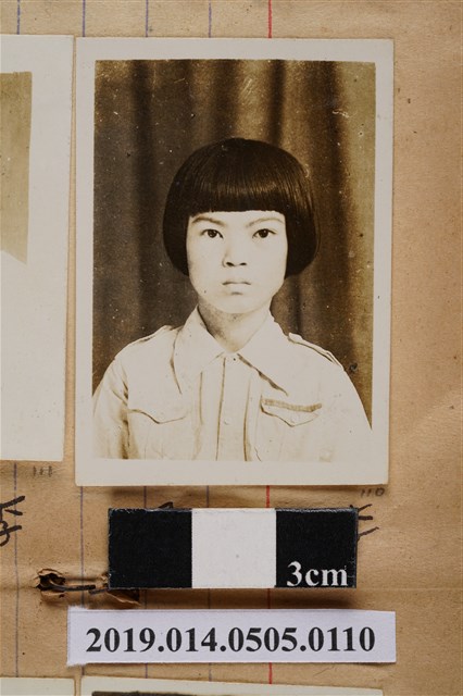 李月盈學生照 (共2張)