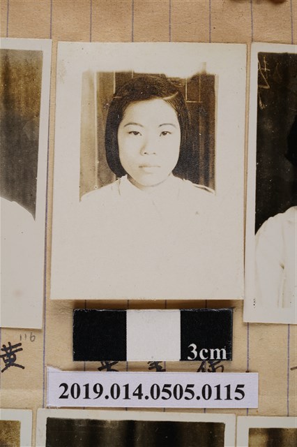 徐金英學生照 (共2張)