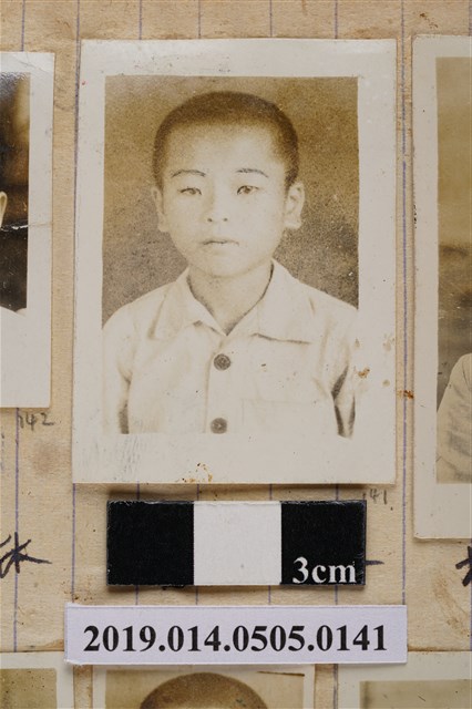 林進德學生照 (共2張)