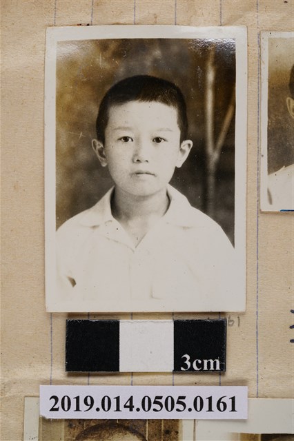 劉有益學生照 (共2張)