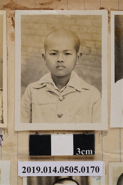 鄭福卿學生照 (共2張)