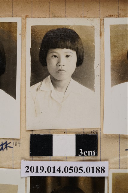 林淡香學生照 (共2張)