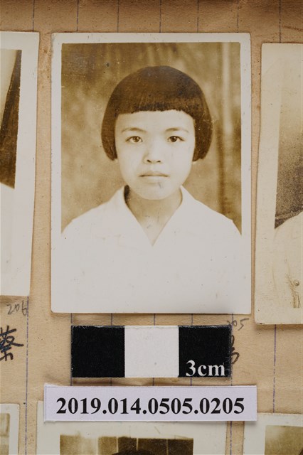 楊錦鳳學生照 (共2張)