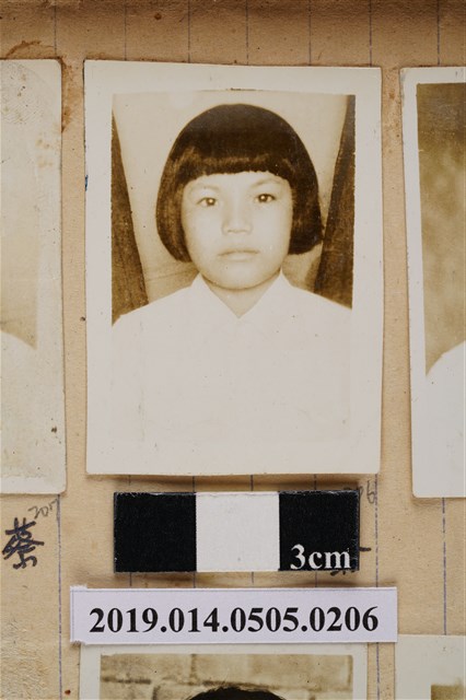 蔡均地學生照 (共2張)