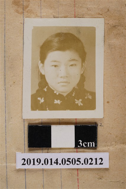 賴維萍學生照 (共2張)