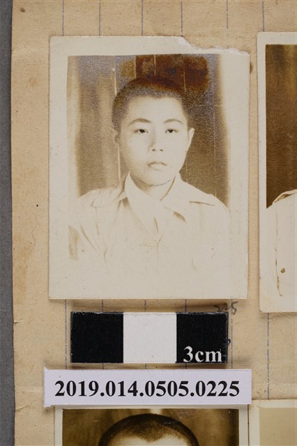 楊有礼學生照 (共2張)