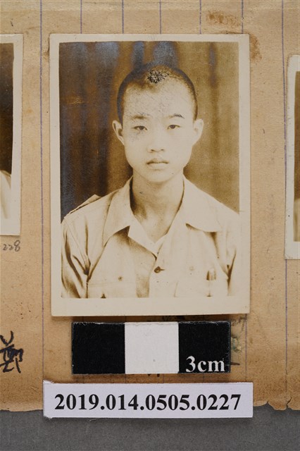 陳榮申學生照 (共2張)