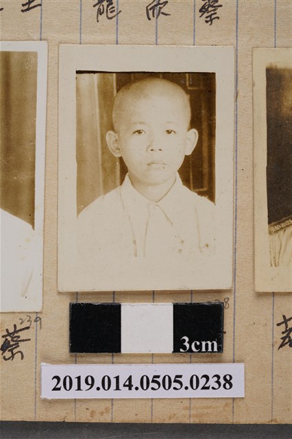 徐昭義學生照 (共2張)