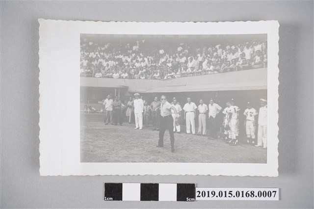 男子投球照片3 (共2張)