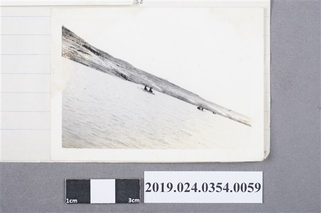 柯旗化妻柯蔡阿李照的烏山風景相片 (共2張)