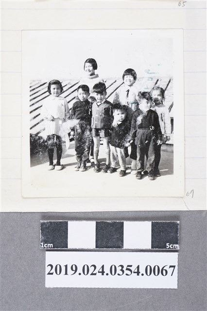 柯旗化兒女與姪兒女合照 (共2張)