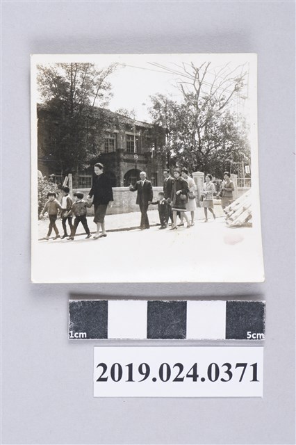 柯旗化家人於旗山出遊 (共2張)