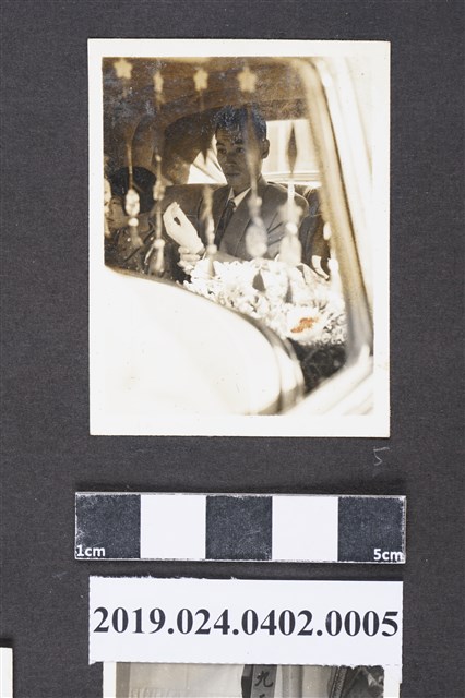 柯旗化在禮車內 (共3張)